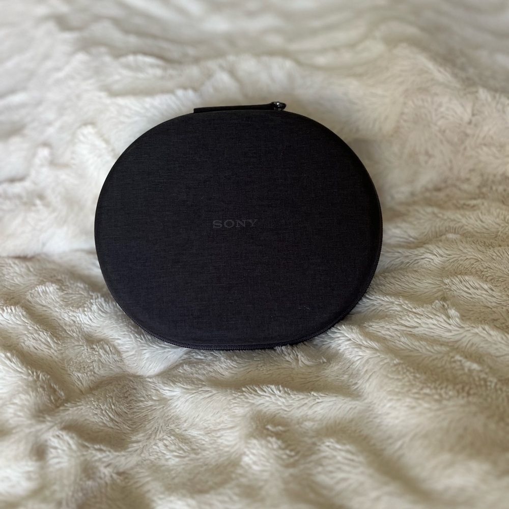 Sony Black Zippered Pouch - Picture 2 of 5